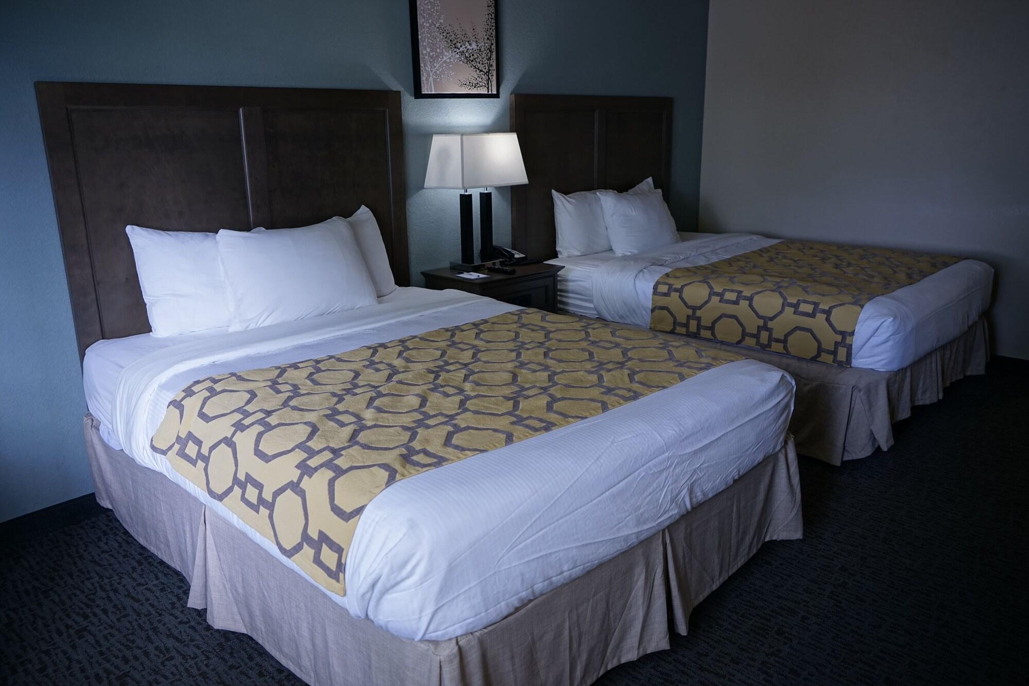 Baymont By Wyndham Shakopee Hotel Exterior photo