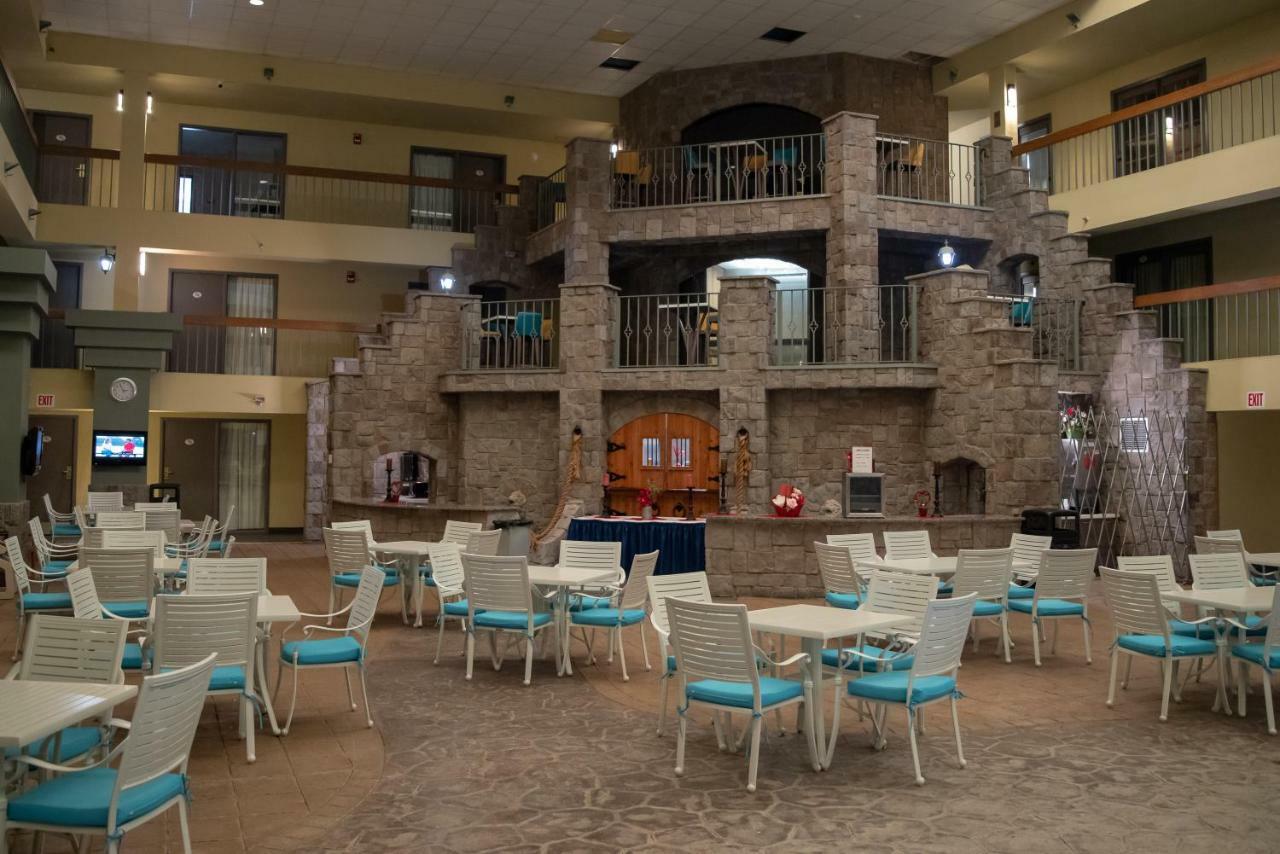 Baymont By Wyndham Shakopee Hotel Exterior photo